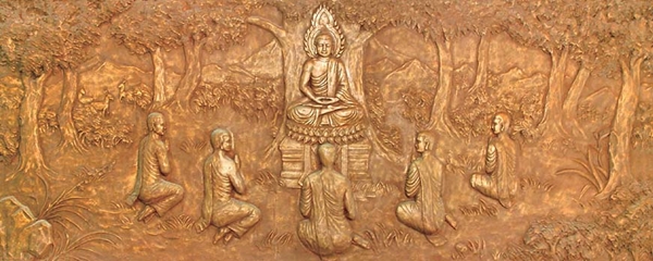 The Buddha teaching disciples